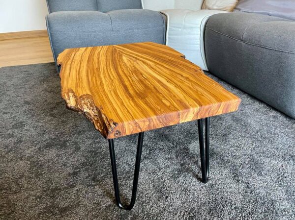 Tavolino legno grezzo