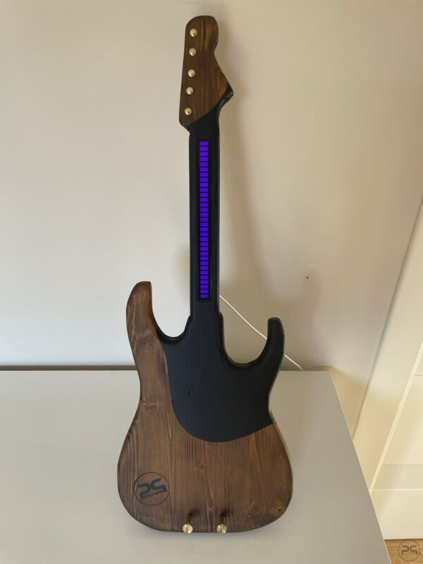 Portacellulare da tavolo – design chitarra