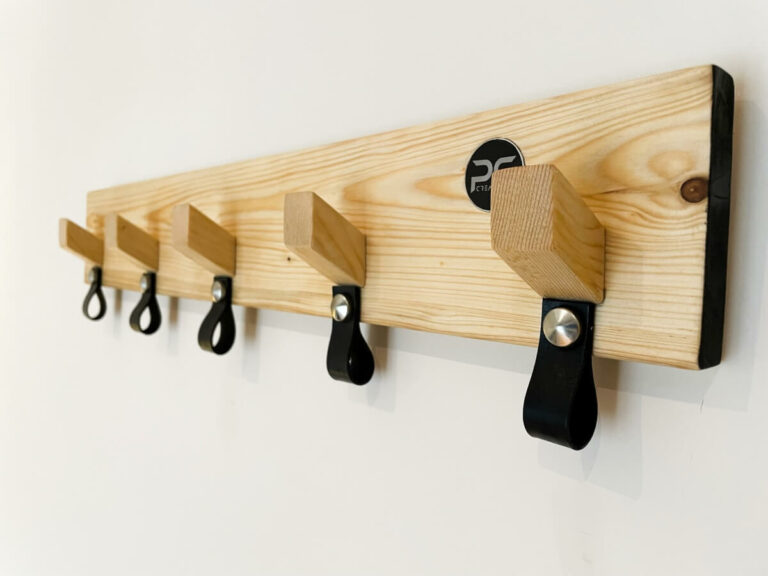 Appendiabiti da muro - legno e pelle
