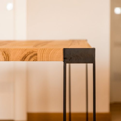 tavolo artigianale legno di castagno