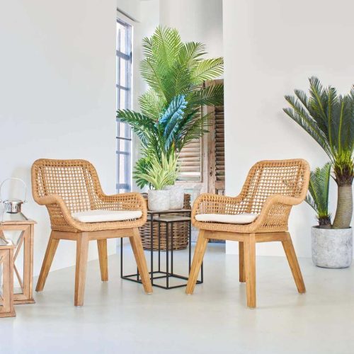 Poltroncina in rattan intrecciato naturale